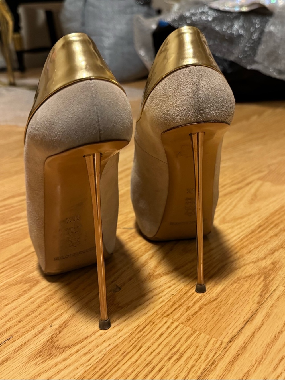 Gianmarco Lorenzi Beige and Gold Peep-Toe Pumps EU 38.5 / US 8 - Picture 16 of 16